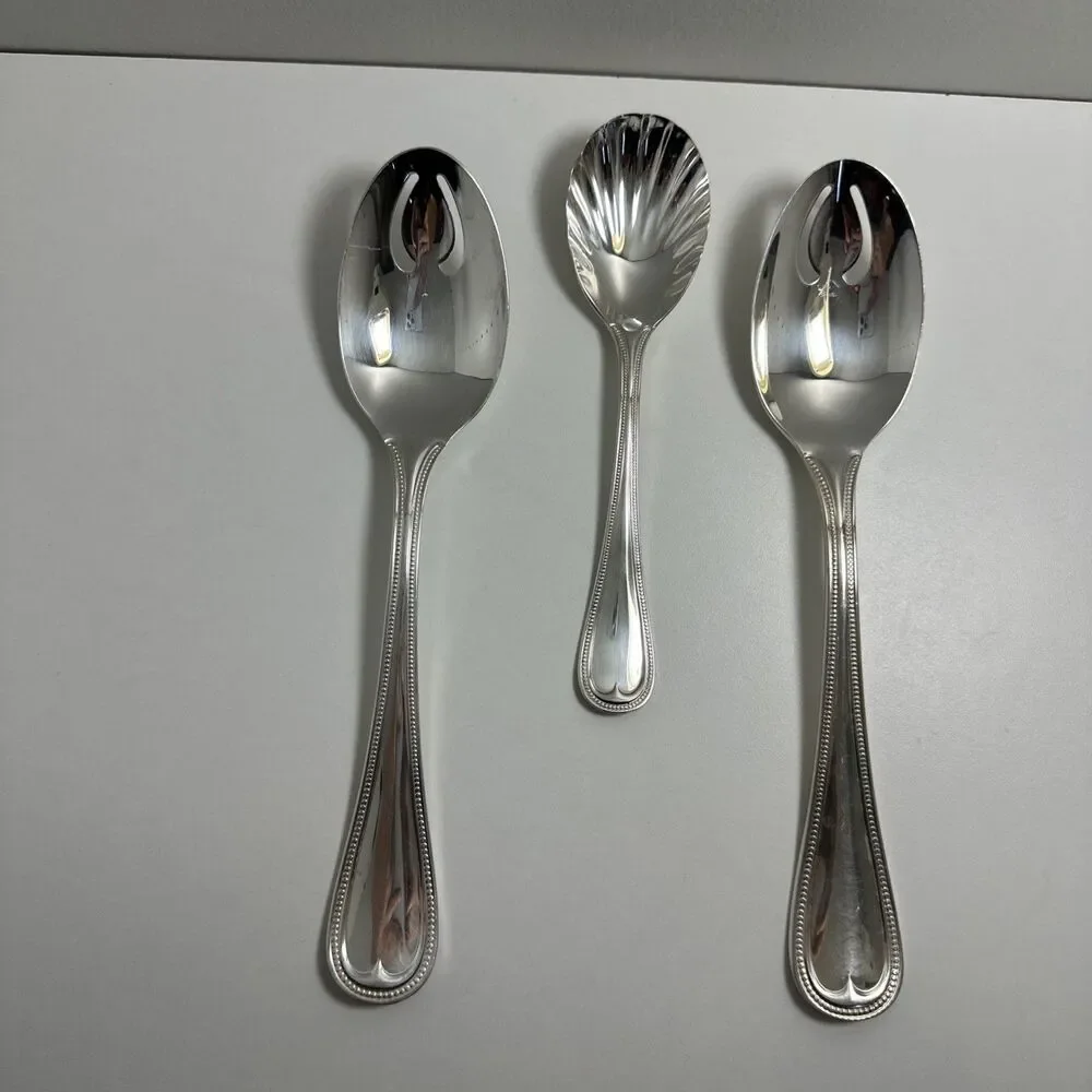 Reed & Barton Beaded English Gentry Silverplate sugar spoon pierced serving